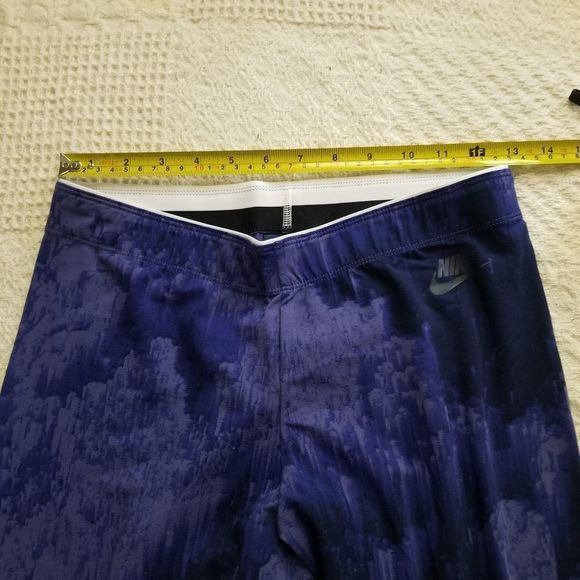 Nike Purple Northern Lights Tights Size Medium NWOT - Picture 7 of 8